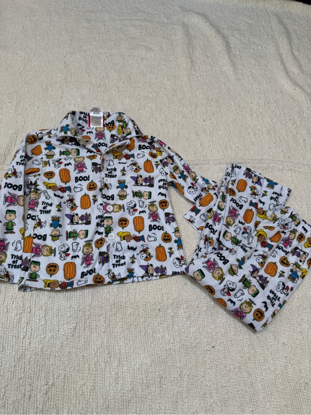 PEANUTS Charlie Brown Halloween print pajama set size 6